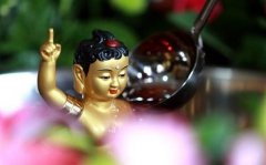 【浴佛】佛教中的浴佛是什么意思？浴佛的意义与功德