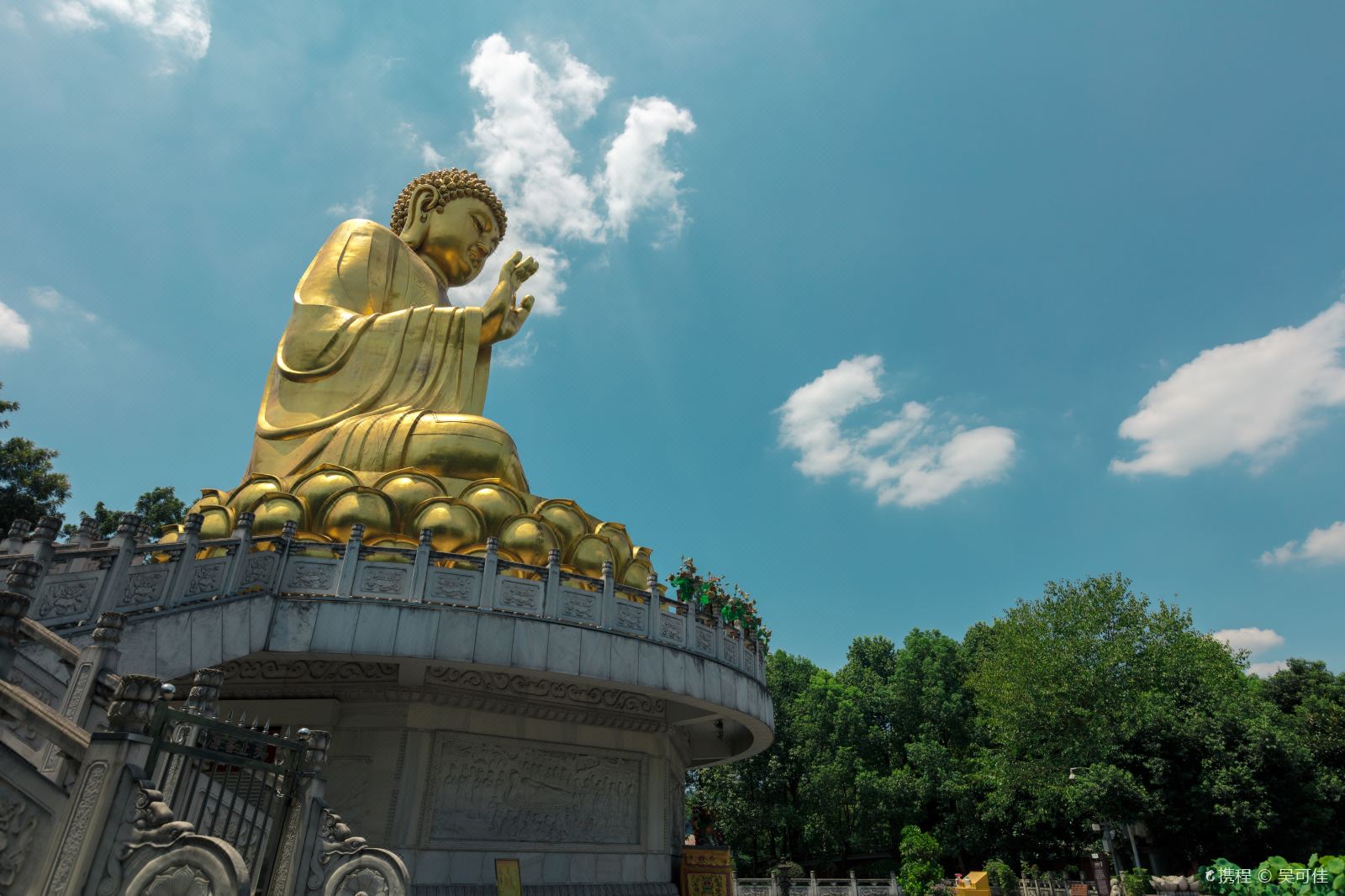 华岩寺金身大佛 ，于2005年建成。佛像为：释迦摩尼佛