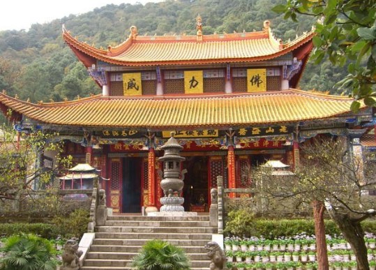 昆明华亭寺