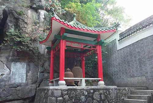阳朔鉴山寺