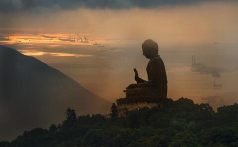 宽见法师:遇到危难时是称念阿弥陀佛圣号还是观世音菩萨圣号? 宽见法师:遇到危难时是称念阿弥陀佛圣号还是观世音菩萨圣号?