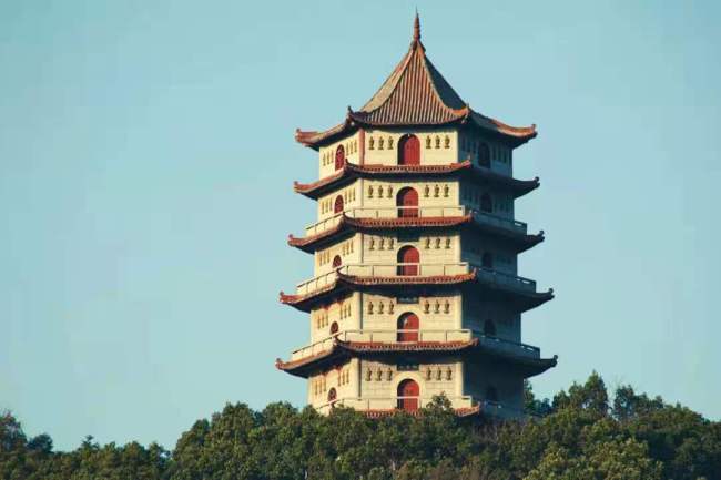 欢喜心扫塔礼塔之殊胜功德